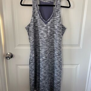 MPG Gray Midi Sheath Dress with V-Neck and Sleeveless Design